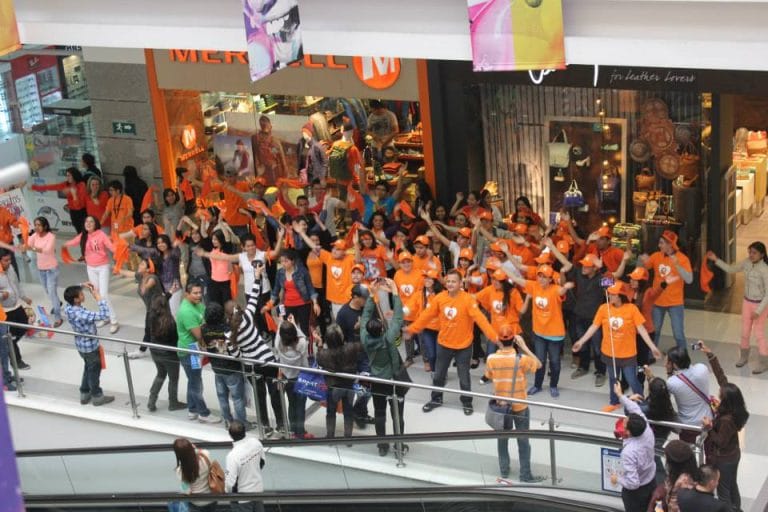 Juventudes MIRA presente en el flashmob por la amabilidad