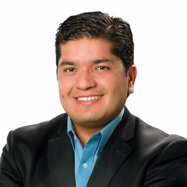 Los colombianos no se están subiendo al bus de los masivos: Carlos Eduardo Guevara