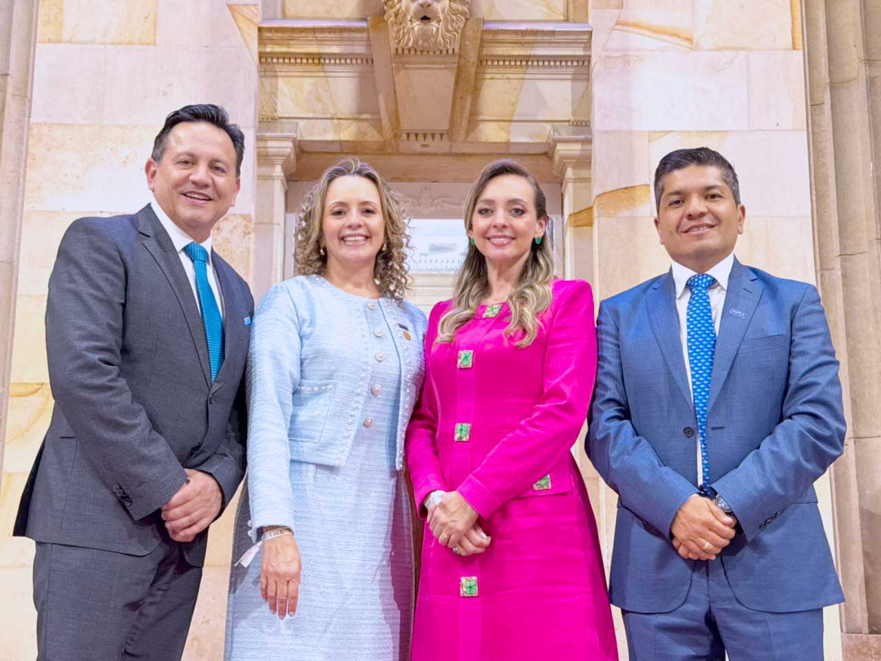 Los cuatro congresistas del Partido MIRA en el Congreso de la República