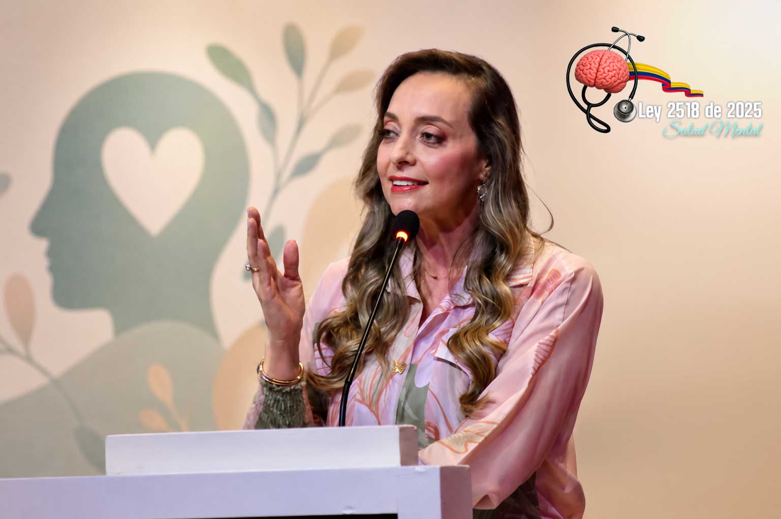 Senadora Ana Paola Agudelo durante una intervención sobre salud mental