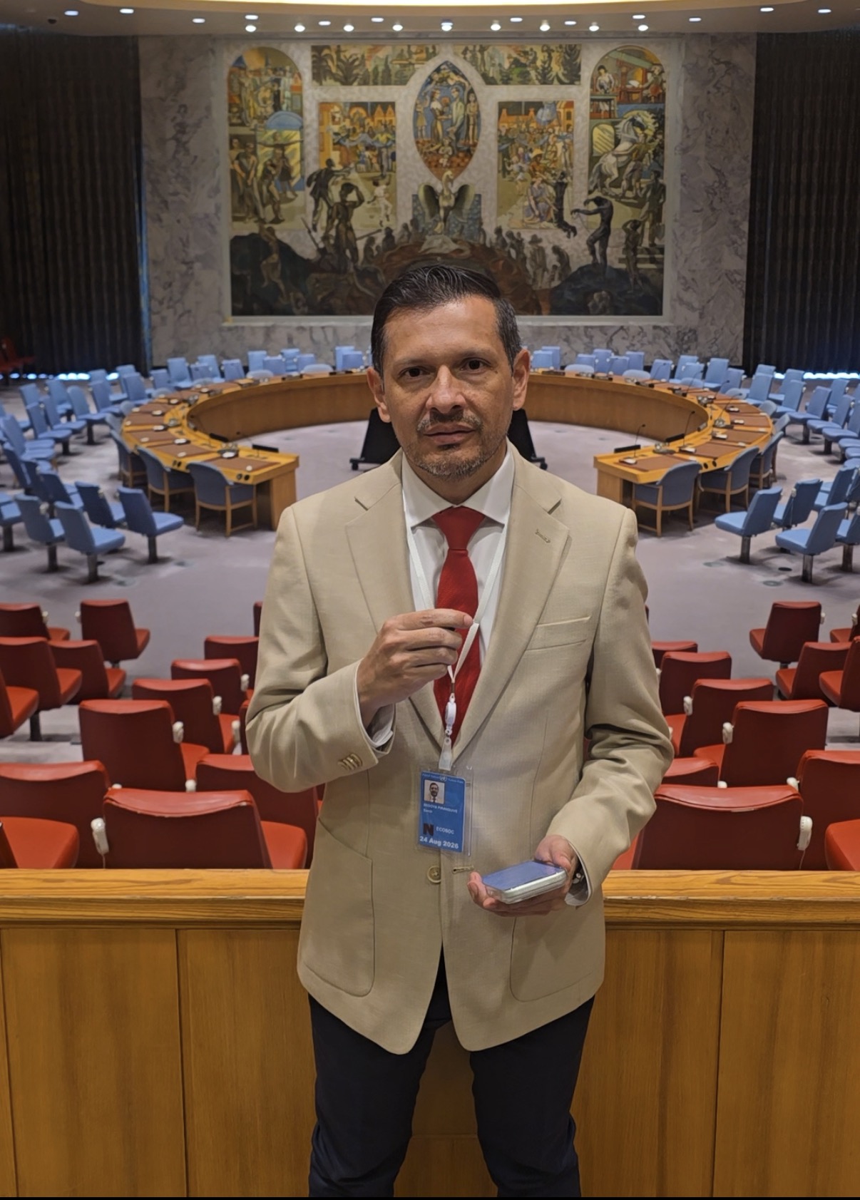 El concejal de Bogotá Samir Bedoya en la sede de la ONU en Nueva York, promoviendo la protección de la libertad religiosa y las minorías en la era digital.